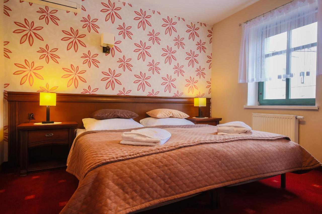 Apartamenty Przy Glownym Deptaku Wisla Bagian luar foto